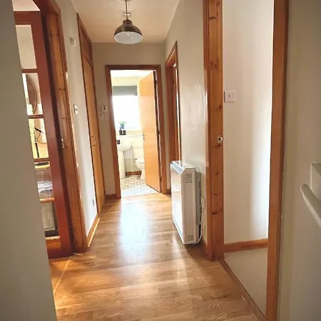 Comfortable, Modern Apartment With Parking. Inverness. Esterno foto