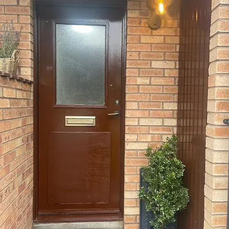 Comfortable, Modern Apartment With Parking. Inverness. Esterno foto