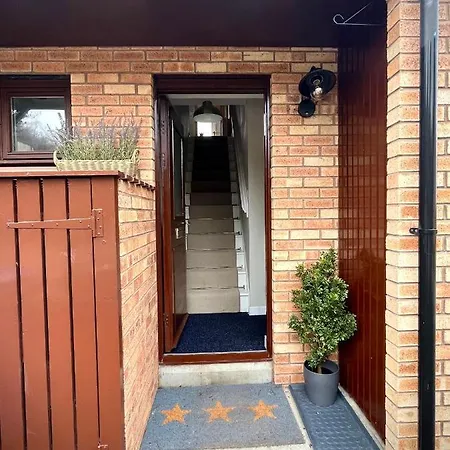 Comfortable, Modern Apartment With Parking. Inverness. Esterno foto