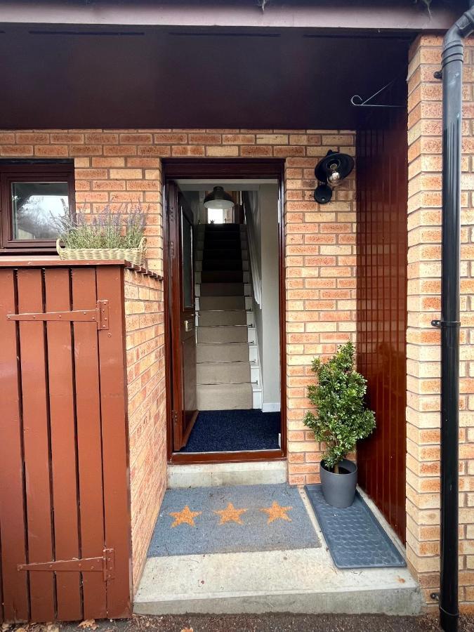 Comfortable, Modern With Parking. Inverness. Apartment *