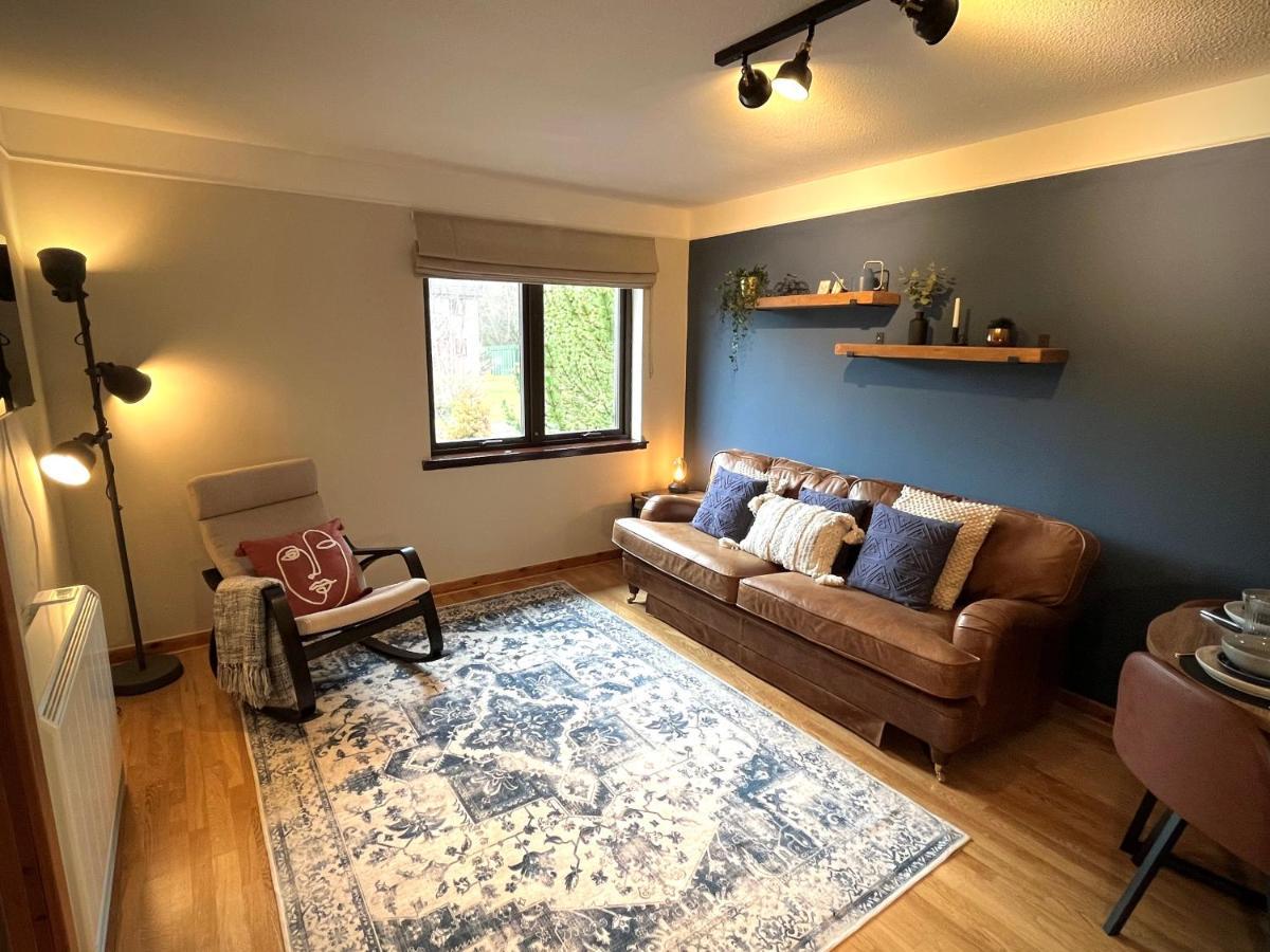 Comfortable, Modern With Parking. Inverness. Apartment